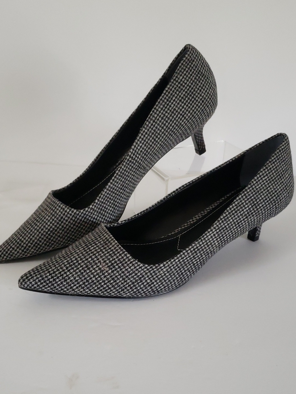 Charles by Charles David Black & White Houndstooth Pointed-Toe Kitten Heel Pumps